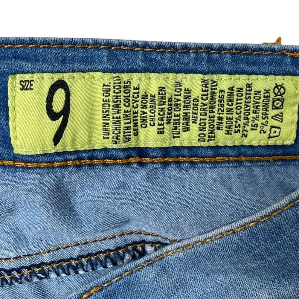 Indigo Rein Women's Jeans Distressed Light Wash‎ Casual Jeans Sz 9#9009
